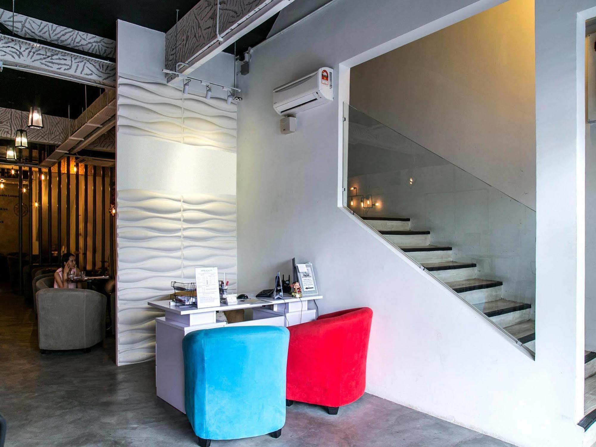 Oyo 220 Hotel Sri Maluri Kuala Lumpur Zewnętrze zdjęcie