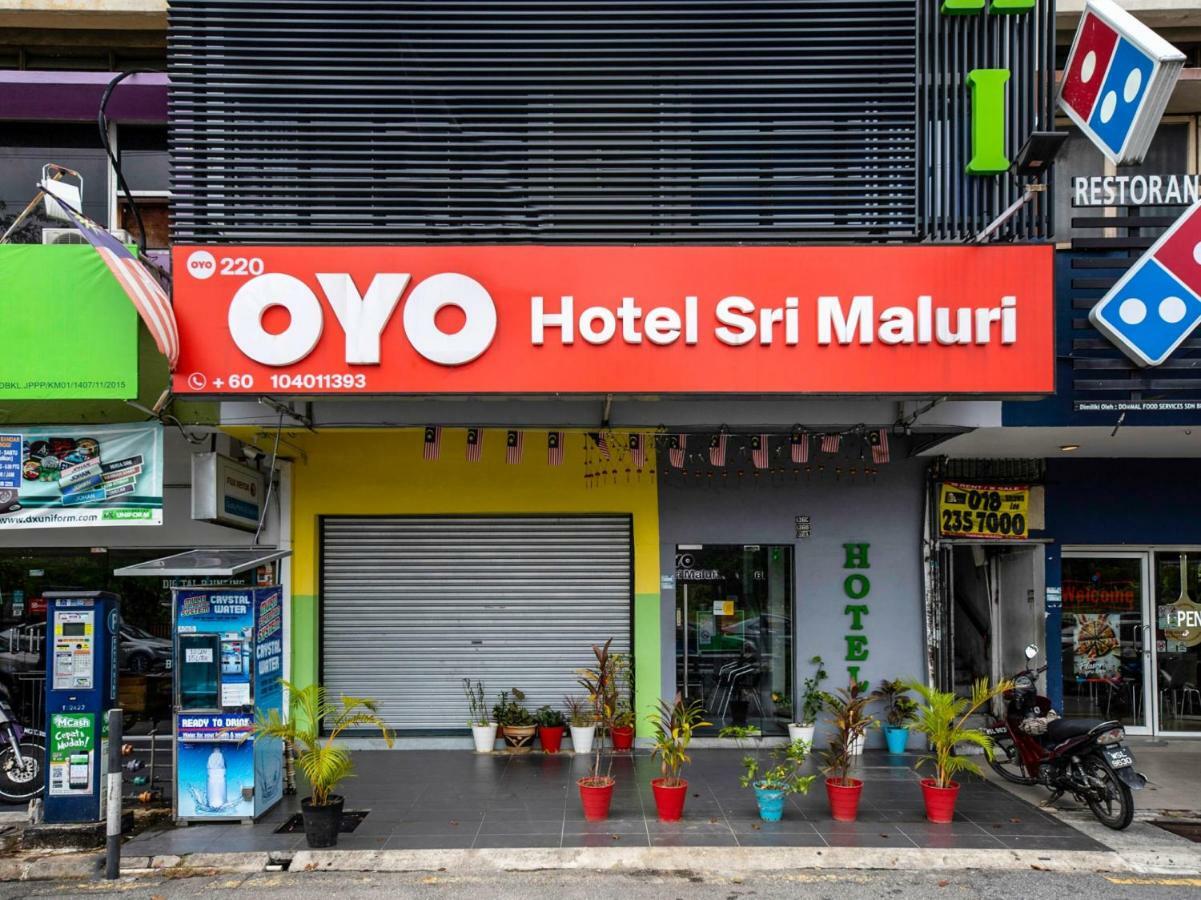 Oyo 220 Hotel Sri Maluri Kuala Lumpur Zewnętrze zdjęcie