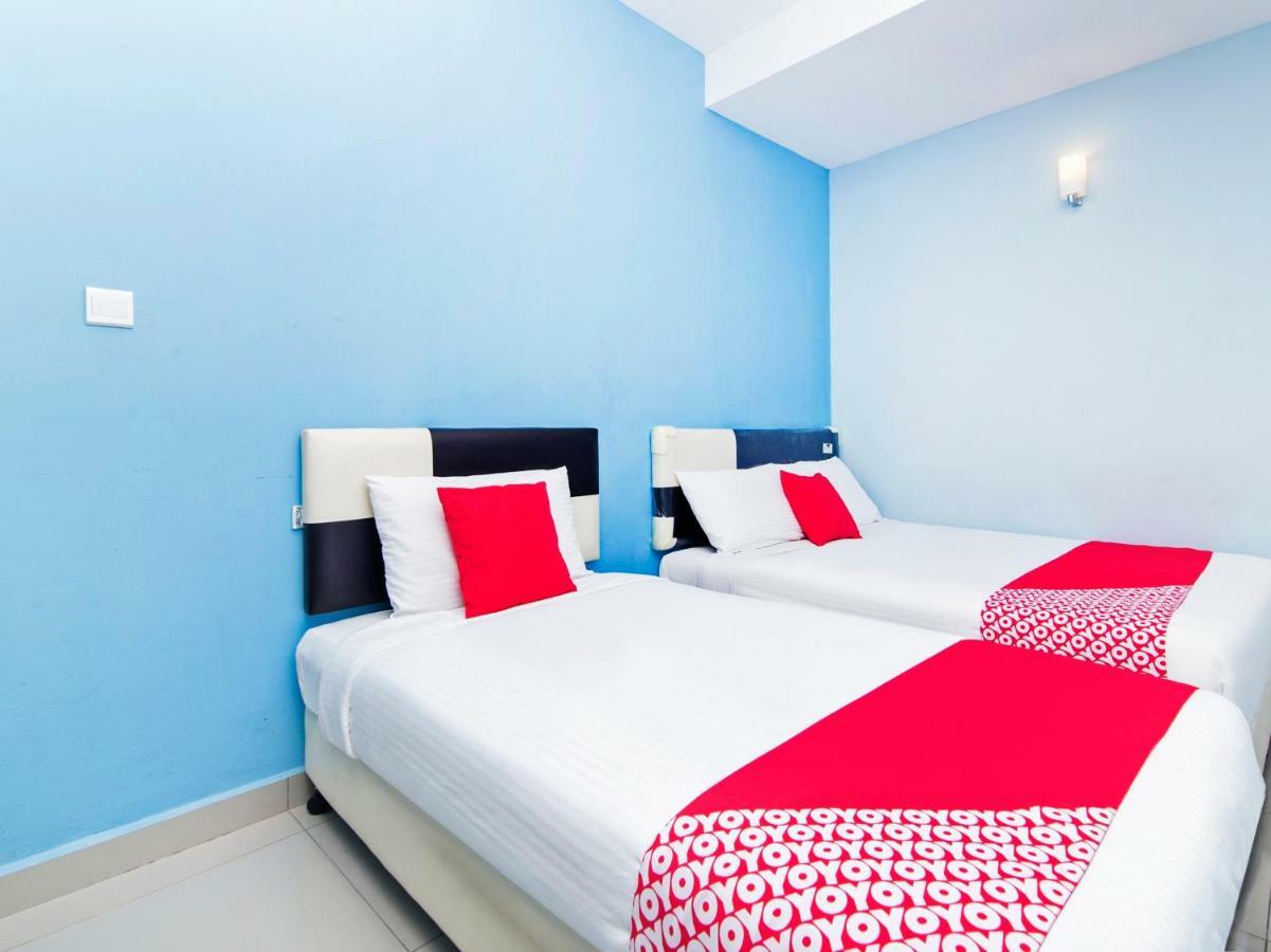 Oyo 220 Hotel Sri Maluri Kuala Lumpur Zewnętrze zdjęcie