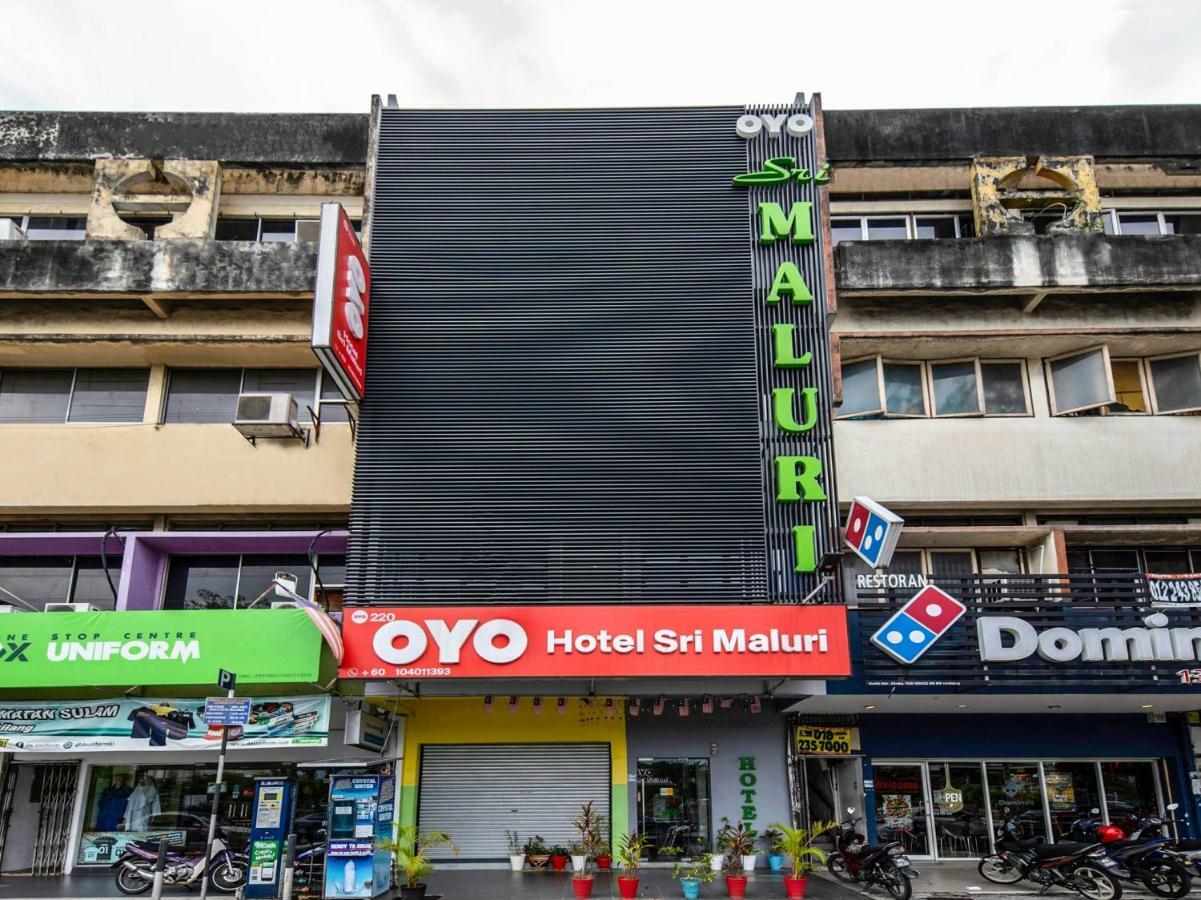 Oyo 220 Hotel Sri Maluri Kuala Lumpur Zewnętrze zdjęcie