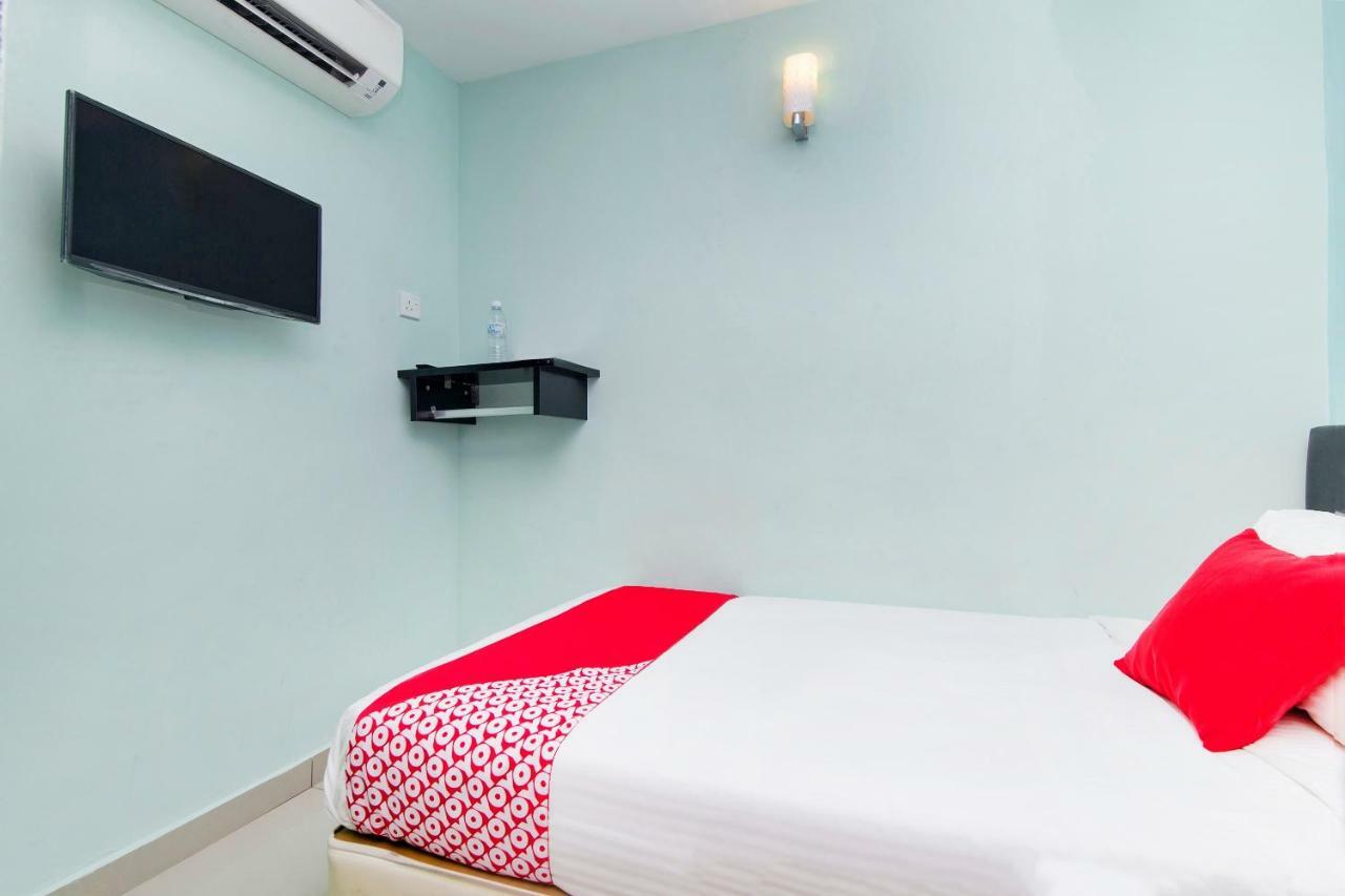 Oyo 220 Hotel Sri Maluri Kuala Lumpur Zewnętrze zdjęcie