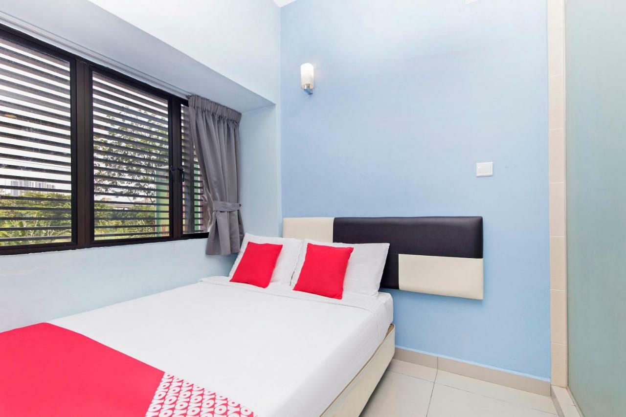 Oyo 220 Hotel Sri Maluri Kuala Lumpur Zewnętrze zdjęcie