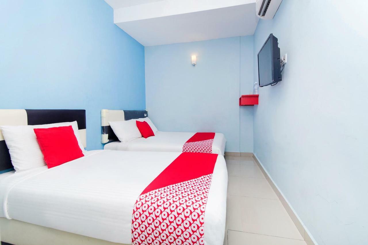 Oyo 220 Hotel Sri Maluri Kuala Lumpur Zewnętrze zdjęcie