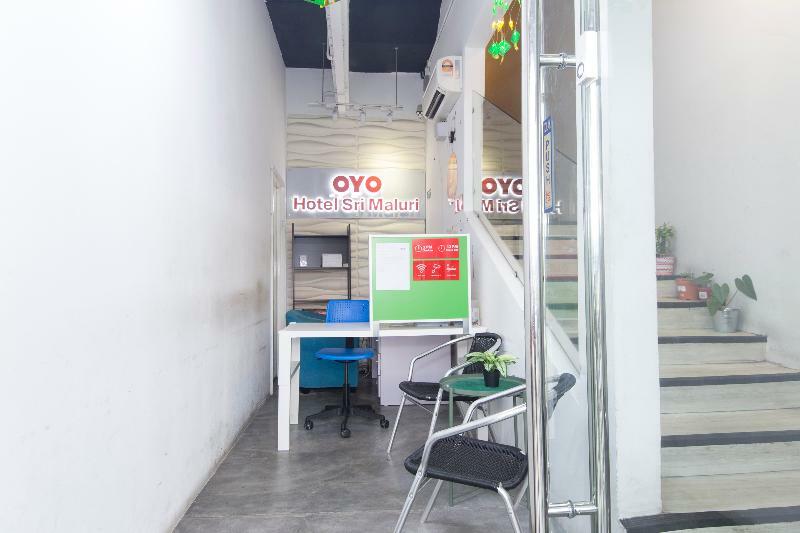 Oyo 220 Hotel Sri Maluri Kuala Lumpur Zewnętrze zdjęcie