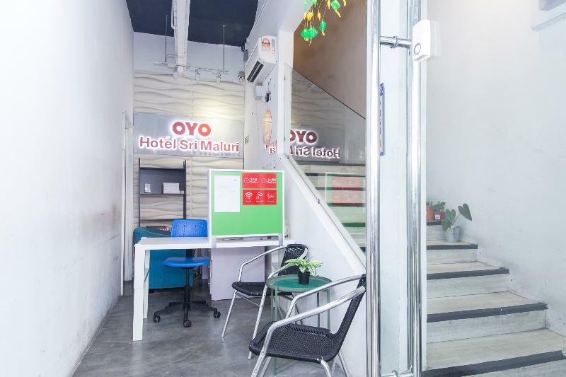 Oyo 220 Hotel Sri Maluri Kuala Lumpur Zewnętrze zdjęcie