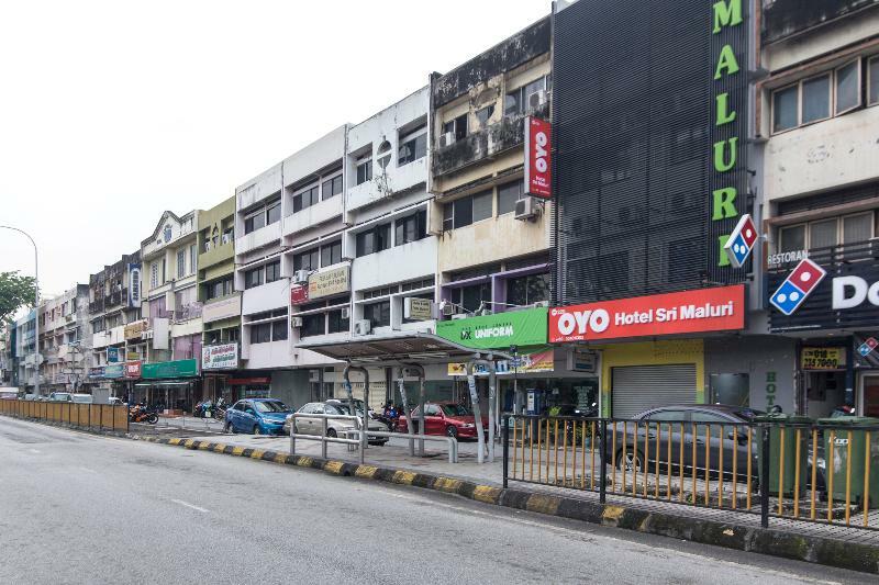Oyo 220 Hotel Sri Maluri Kuala Lumpur Zewnętrze zdjęcie