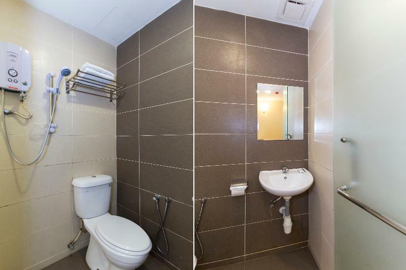 Oyo 220 Hotel Sri Maluri Kuala Lumpur Zewnętrze zdjęcie